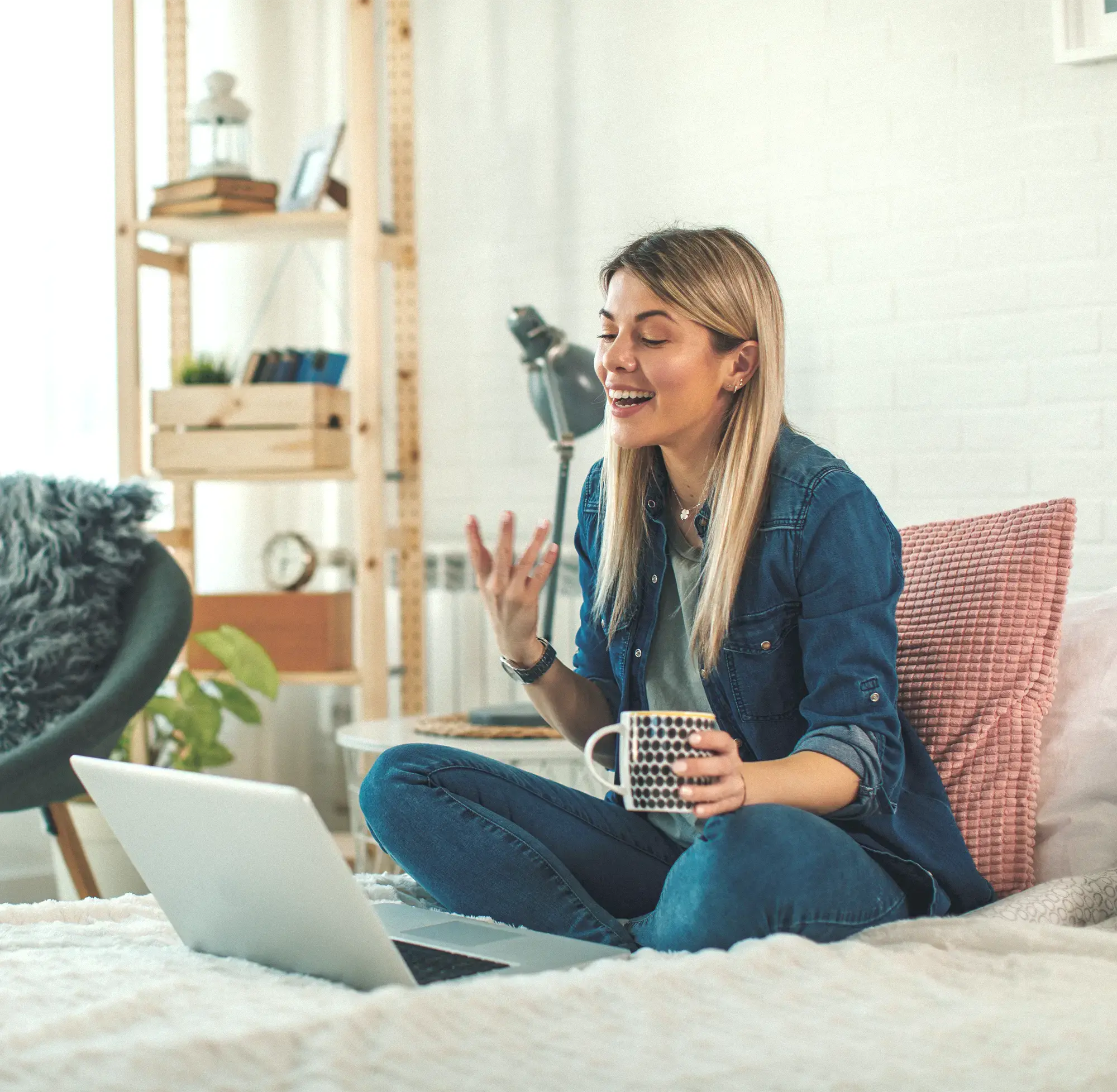 Thrive-30s woman laptop video chat