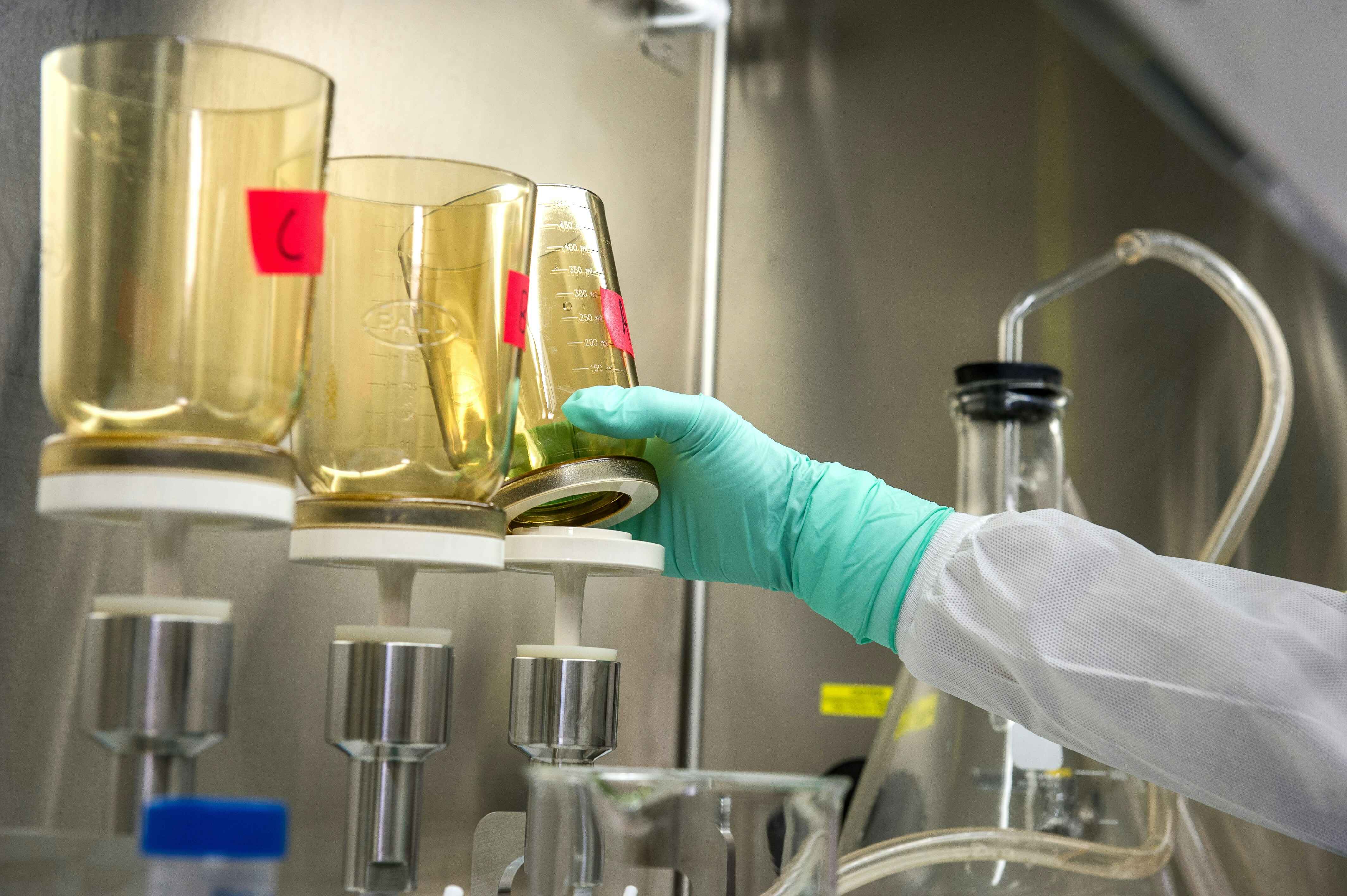 Science laboratory dosing and siphoning medicine